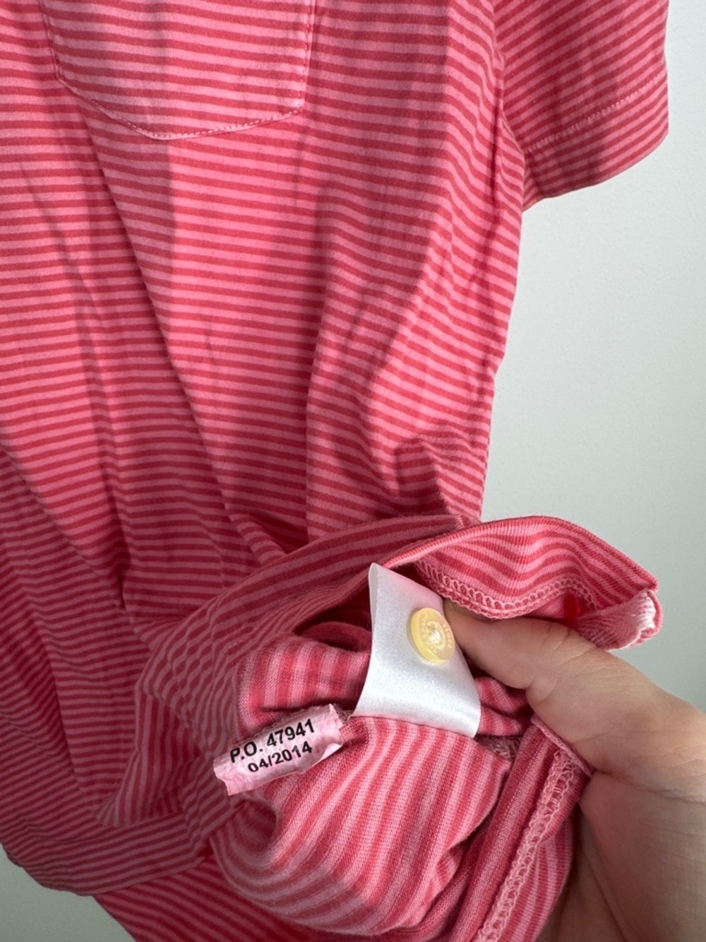 Vineyard Vines Men’s Small Striped Polo Shirt Pink White Whale Logo 2014 GUC - Picture 6 of 6